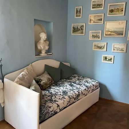 Residenza Dei Medici Palace Roberto Apartment