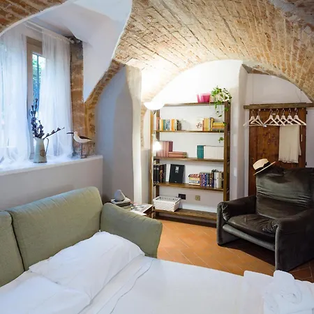 Apartment San Frediano Charming Florence