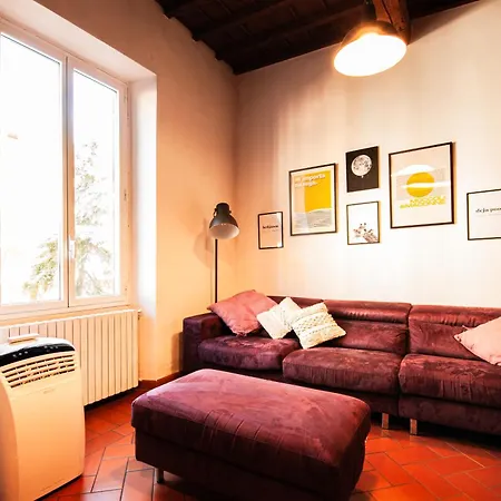 Apartment Designer In Florenz