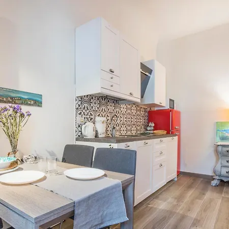 Thousand Dreams Apartment *