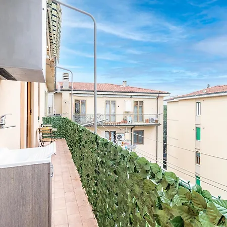 Apartment Comfortable In Firenze-careggi - Happy