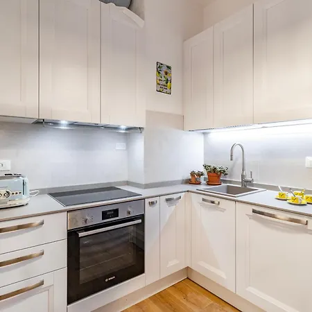 Comfortable In Firenze-careggi - Happy Apartment Florence