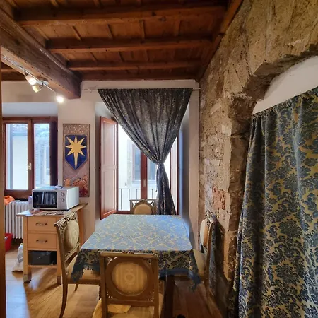 La Sede Dell'arte Monolocale E In Torre Medievale Vicino A Duomo E Piazza Signoria Apartment *