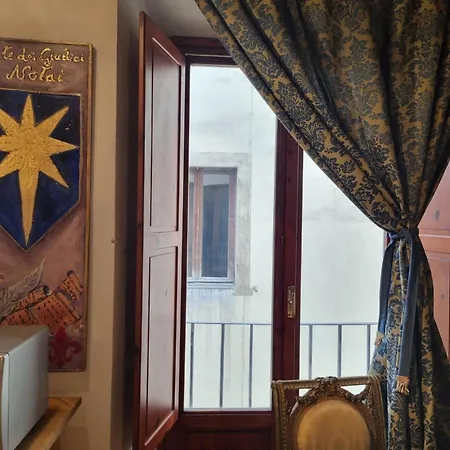 La Sede Dell'arte Monolocale E In Torre Medievale Vicino A Duomo E Piazza Signoria *