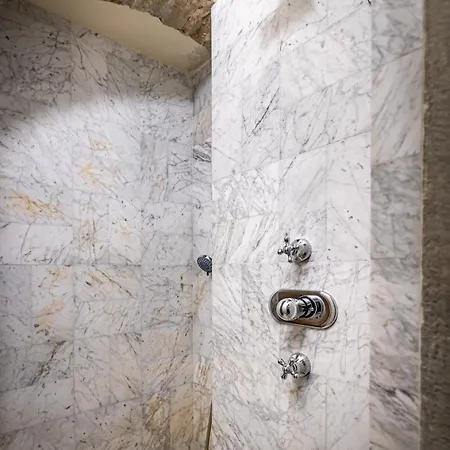 Yid Luxury Near Ponte Vecchio Apartment Florence