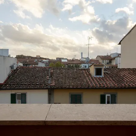Apartment Iris -due Ampie Terrazze Vista Duomo