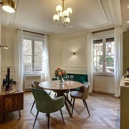Art Luxury Ponte Vecchio Apartment