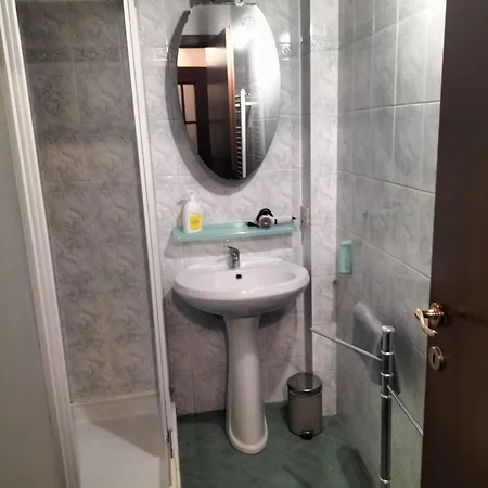 Apartment Florentine Style In San Frediano *