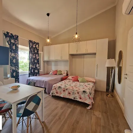 Lella With Free Parking By Sweet Homes Apartment