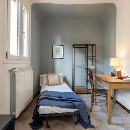 Apartment Art Escape Florence