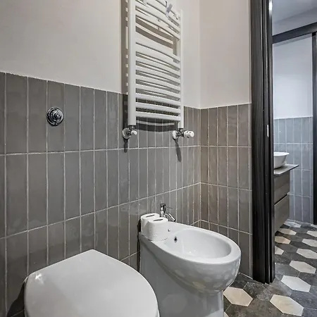 Apartment San Paolino 24