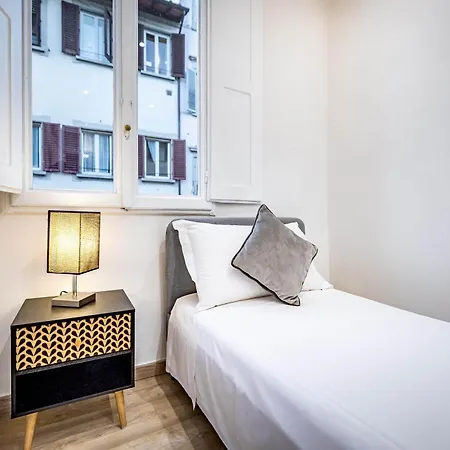Apartment Yid Lovely Sangallo Apt Florence