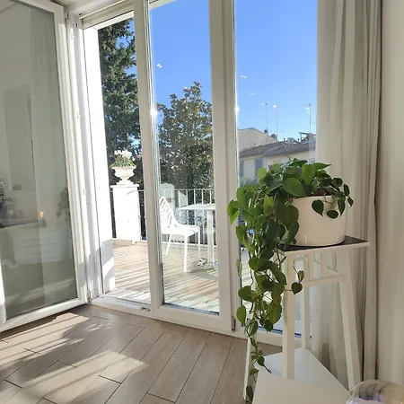 Comfort Bed & Breakfast 2*