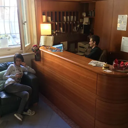 Hotel Bonifacio 3*