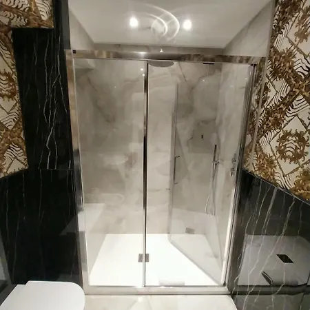 Montreal Hotel 3*