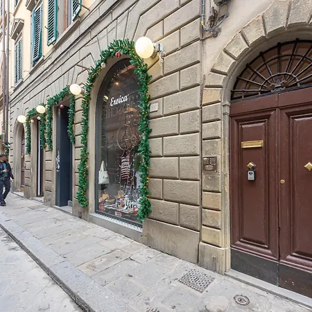A Due Passi Dal Duomo Di 아파트 *