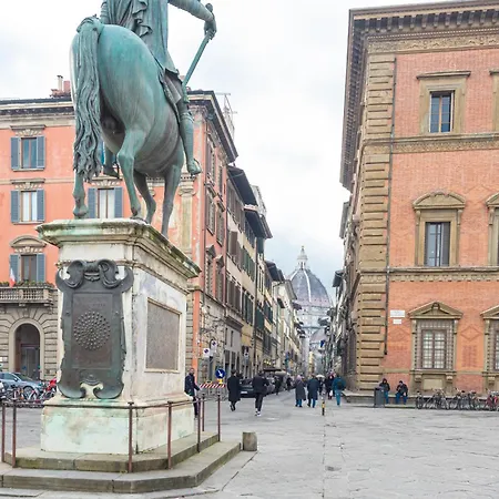 A Due Passi Dal Duomo Di 피렌체