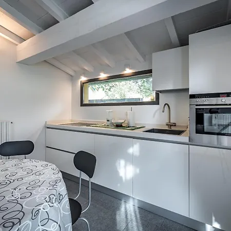 Yid Little With Garden Apartment Florence