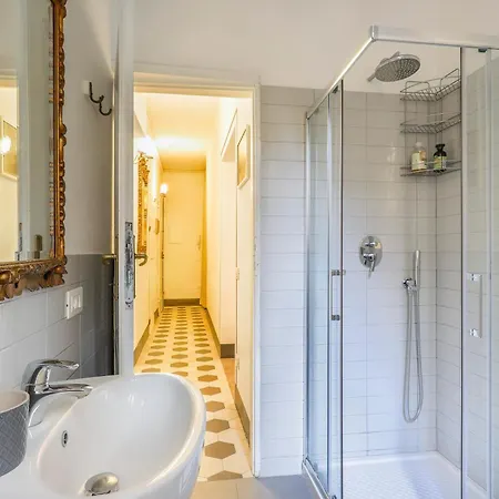 One-bedroom With Patio *
