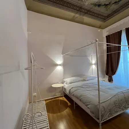 Dante Alighieri Bed & Breakfast 3*