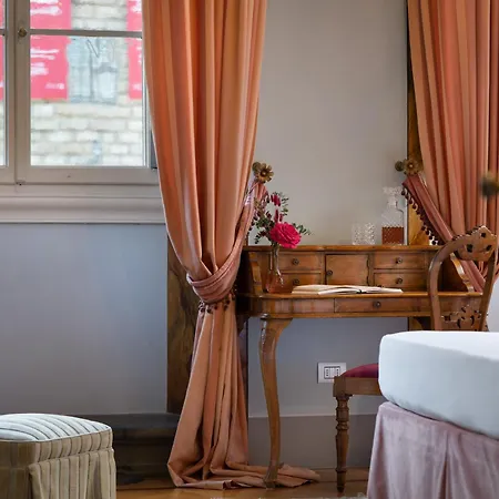 Bed and breakfast Piazza Pitti Palace - Residenza D'epoca