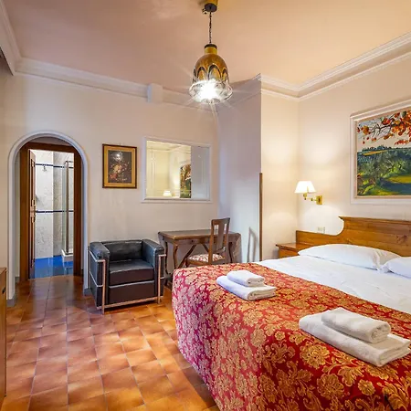 Hotel City 3*