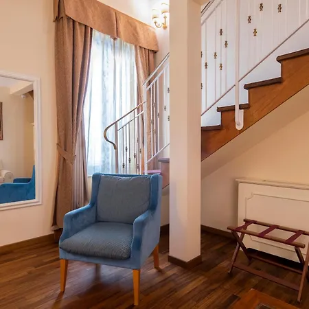 Golden Tower & Otel 5*