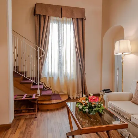 Golden Tower & Hotel Florencja