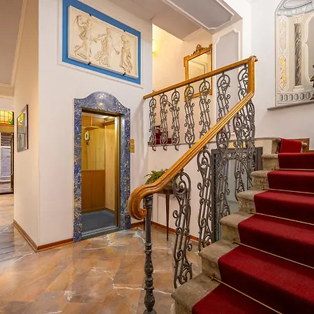 Hotel City 3* Florence