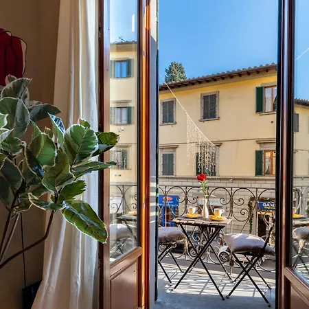 Flower House - Dolcevita فلورنس