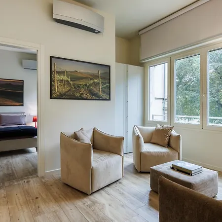 Apartment Betty Charming Modern Near Piazza Della Liberta *