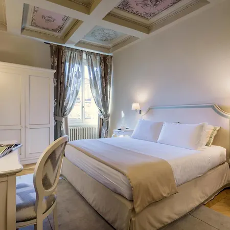 Couette-café Palazzo Della Stufa Residenza D'epoca 3*