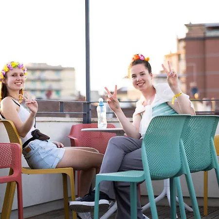 Hostel Yellowsquare