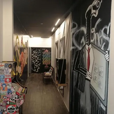 Street Art Bed & Breakfast *