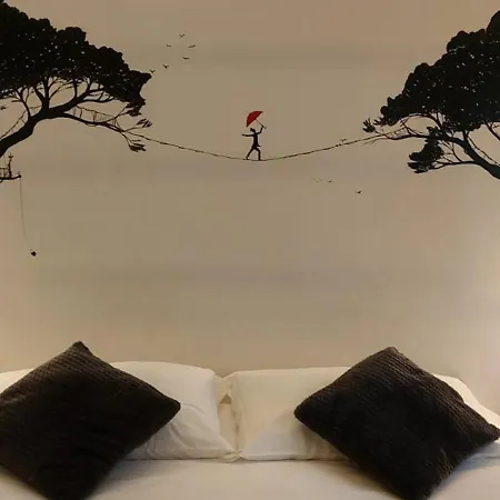 Bed & Breakfast Street Art Florence