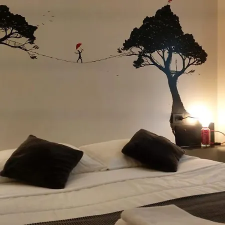 Bed & Breakfast Street Art Florence