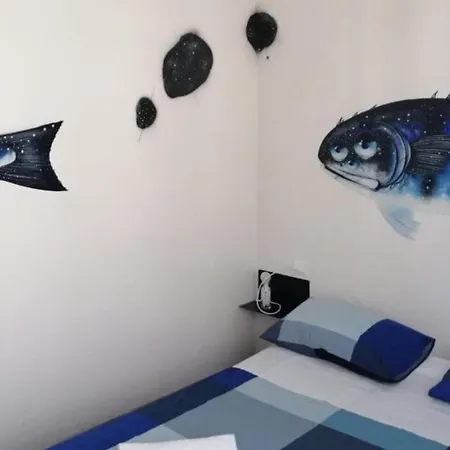 Bed & Breakfast Street Art