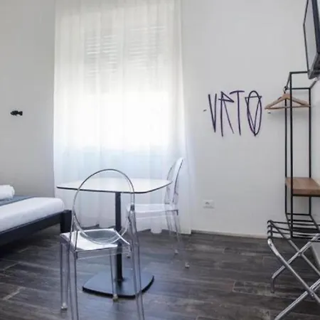 Bed & Breakfast Street Art Florence