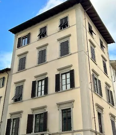 Apartment Romantica Residenza Sull'arno Florence