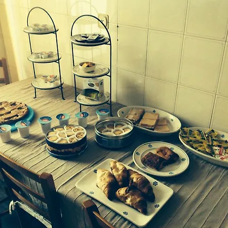 Bric A Brac Bed and breakfast 3*