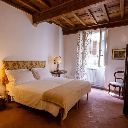 Acacia - Adelfa Apartment