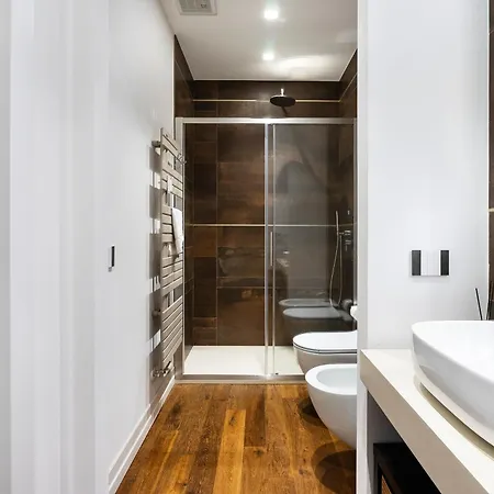 San Marco White Luxury Con Garage Su Richiesta Florence