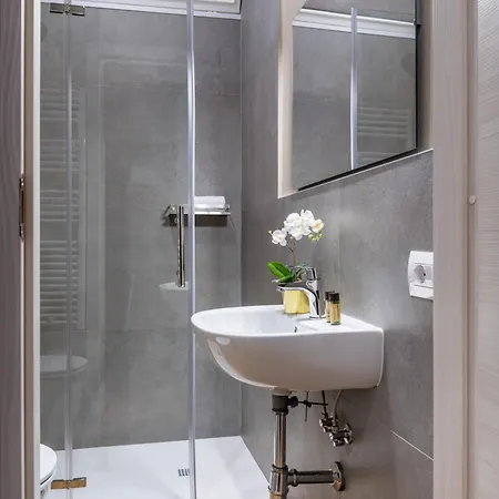 Santa Croce Luxury - Dolcevita Apartment