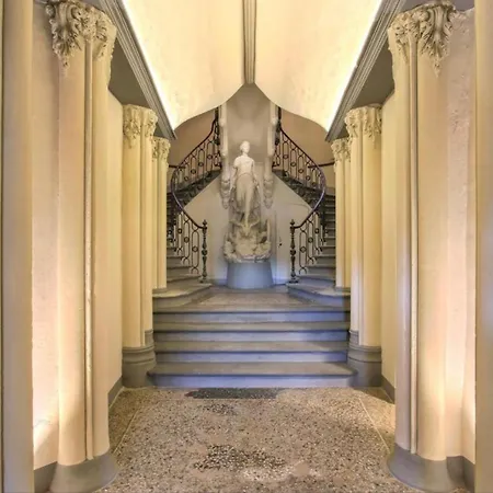 Palazzovilla Historic Building Luxury Apartment Florence