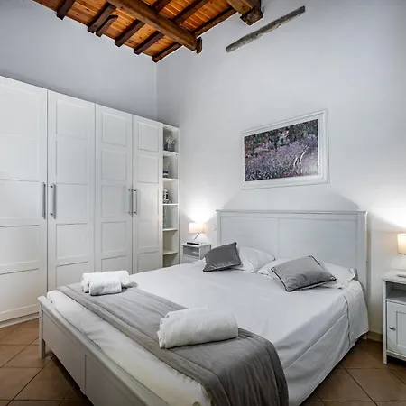 Apartment Roommo Beccaria Florence