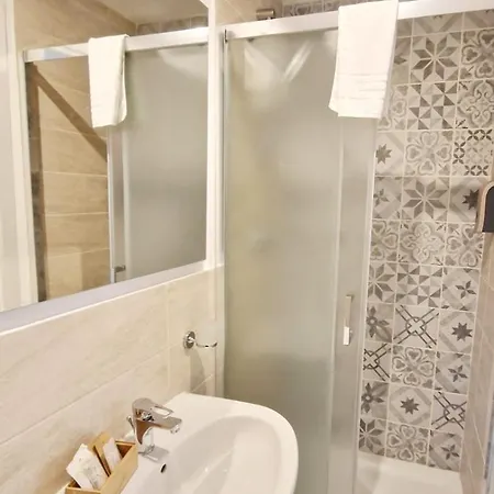 Arcobaleno Guest house 3*