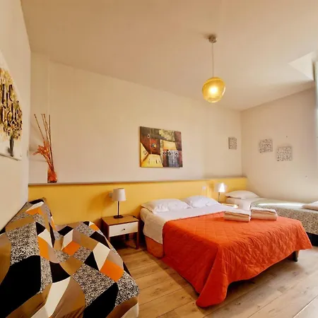 Arcobaleno Guest house Florence