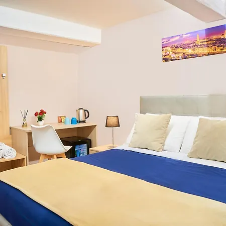 Cathedral Bed & Breakfast *