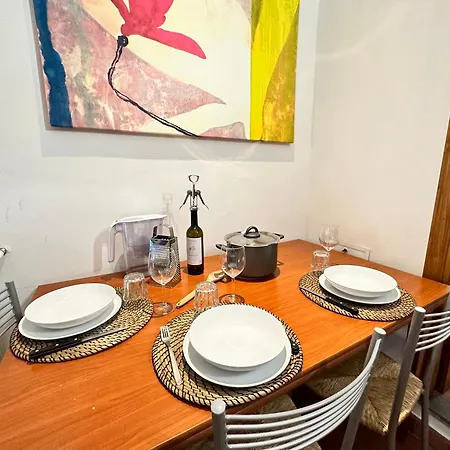 Luxurious View On Santa Croce Florencia