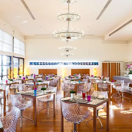 Hilton Garden Novoli Hotel 4*